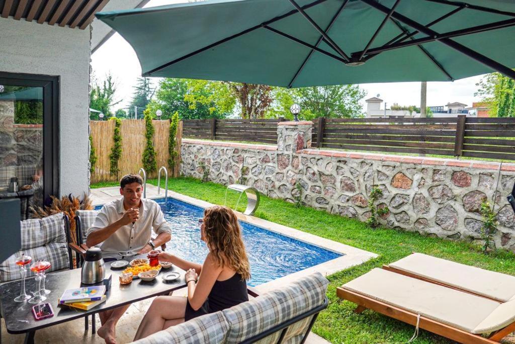 Vital Home Sapanca Isitmali Havuzlu Villa&Bungalov מראה חיצוני תמונה